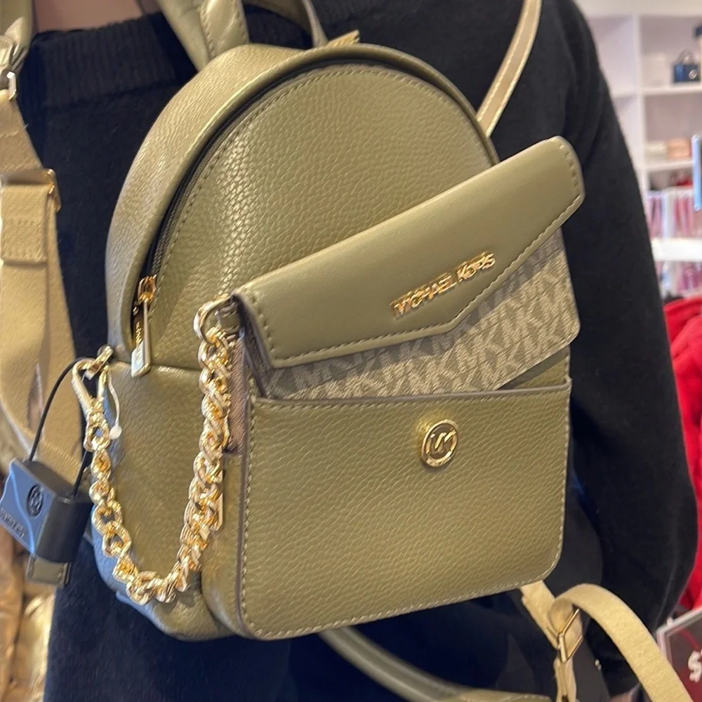 Michael Kors impact leather kors